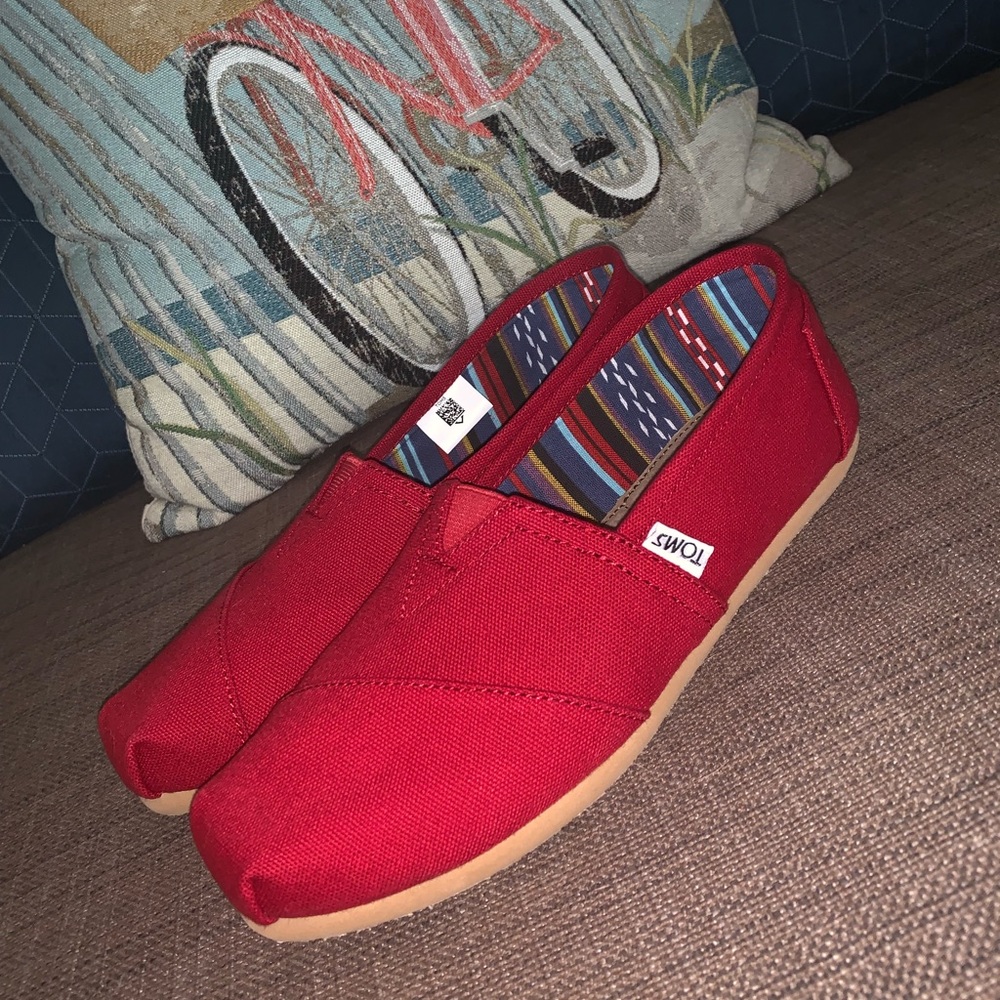Red Toms